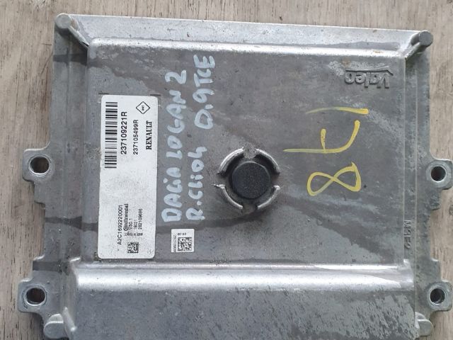 bontott DACIA LOGAN Motorvezérlő