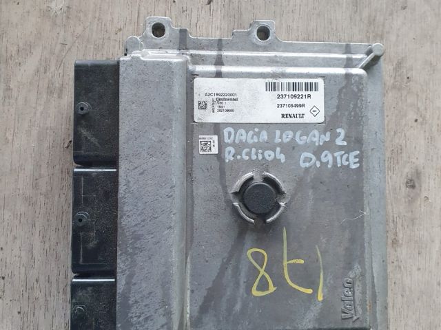 bontott DACIA LOGAN Motorvezérlő