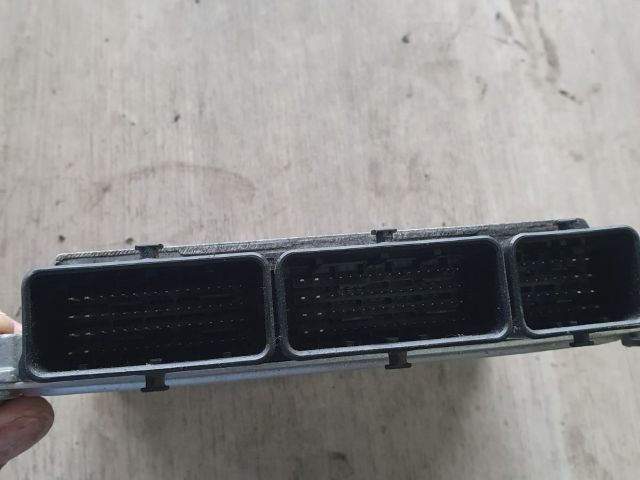 bontott DACIA LOGAN Motorvezérlő