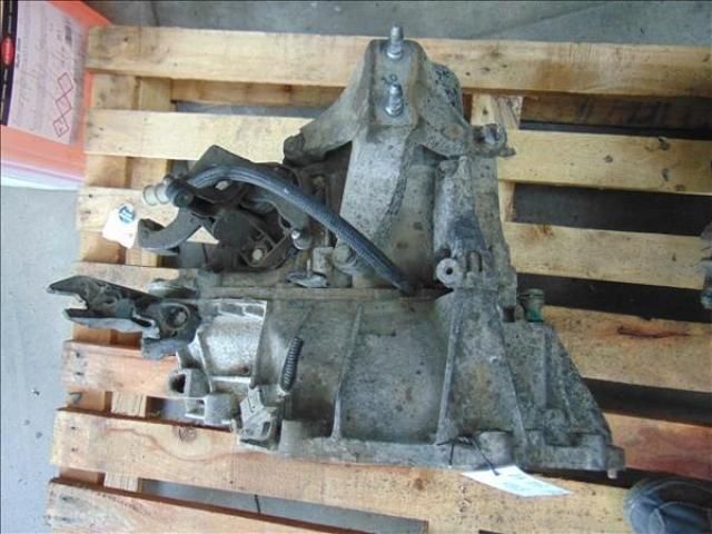 bontott DACIA LOGAN Váltó (Mechanikus)