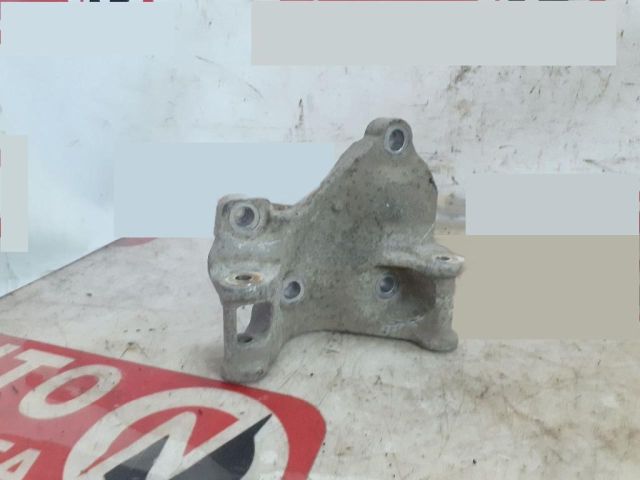 bontott DACIA LOGAN Generátor Tartó Bak