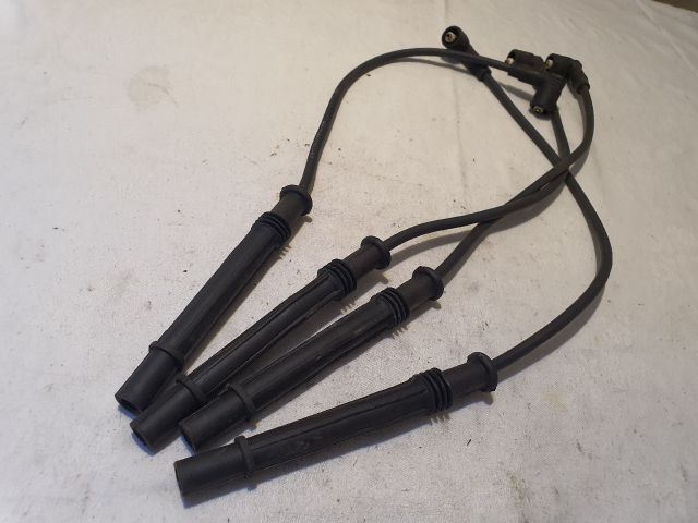 bontott DACIA LOGAN Gyújtáselosztó és Gyertya Kábel