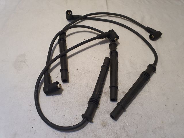 bontott DACIA LOGAN Gyújtáselosztó és Gyertya Kábel