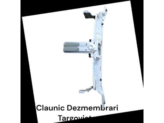 bontott DACIA LOGAN Homlokfal (Üres lemez)