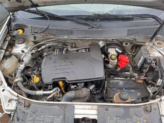 bontott DACIA LOGAN Jobb első Gólyaláb (Lengécsillapító, Rugó)