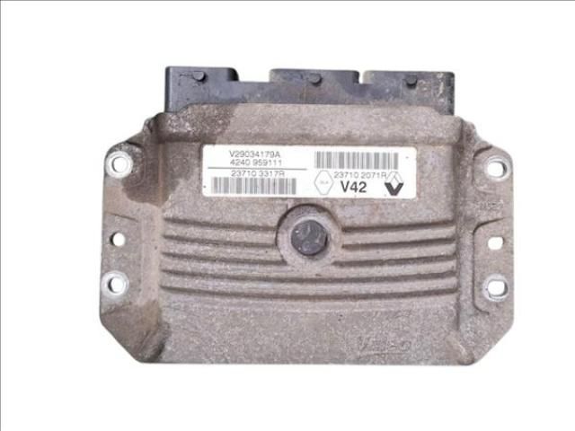 bontott DACIA LOGAN Motorvezérlő