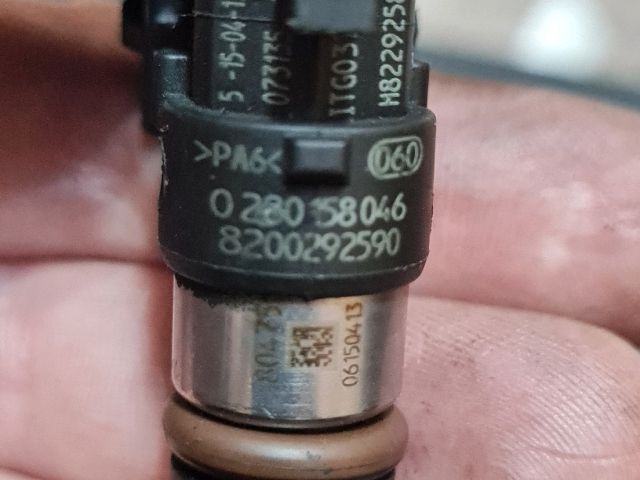 bontott DACIA LOGAN Porlasztó (1 db)