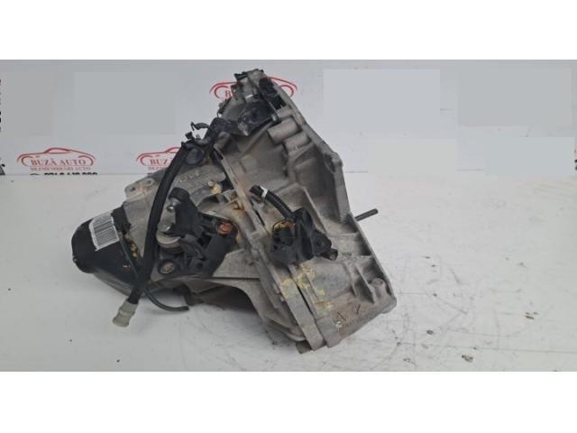 bontott DACIA LOGAN Váltó (Mechanikus)