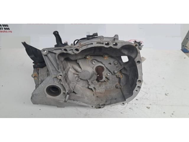 bontott DACIA LOGAN Váltó (Mechanikus)