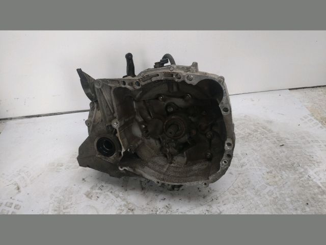 bontott DACIA LOGAN Váltó (Mechanikus)