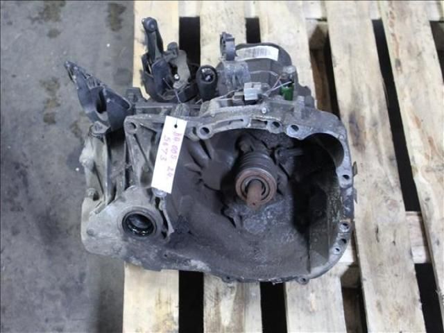 bontott DACIA LOGAN Váltó (Mechanikus)