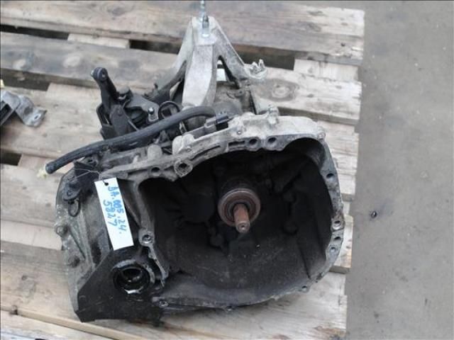 bontott DACIA LOGAN Váltó (Mechanikus)