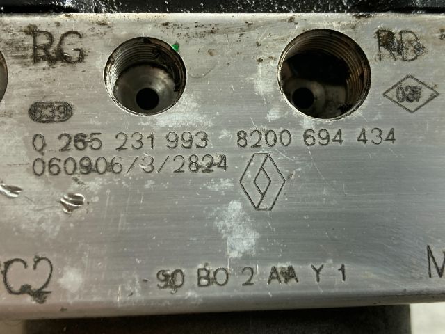 bontott DACIA LOGAN ABS Kocka