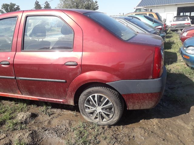 bontott DACIA LOGAN Bal első Csonkállvány Kerékaggyal