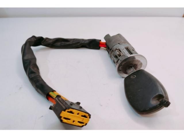 bontott DACIA LOGAN Gyújtáskapcsoló