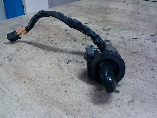 bontott DACIA LOGAN Gyújtáskapcsoló