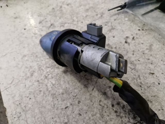 bontott DACIA LOGAN Gyújtáskapcsoló