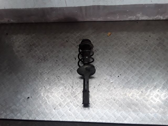 bontott DACIA LOGAN Jobb első Gólyaláb (Lengécsillapító, Rugó)