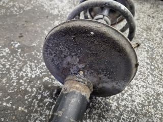 bontott DACIA LOGAN Jobb első Gólyaláb (Lengécsillapító, Rugó)