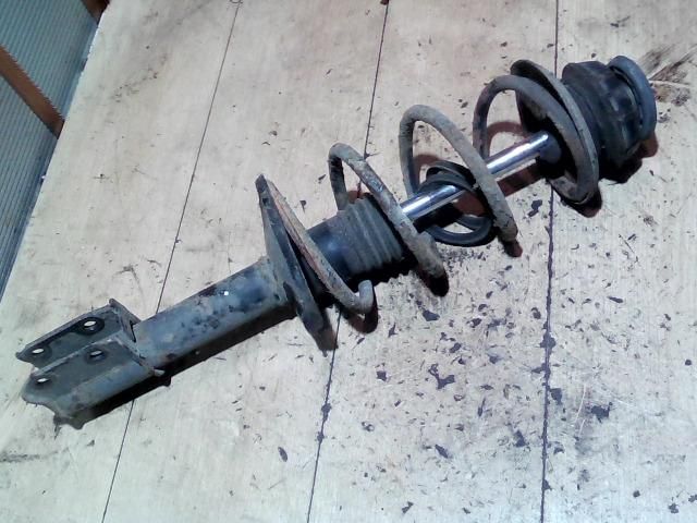 bontott DACIA LOGAN Jobb első Gólyaláb (Lengécsillapító, Rugó)