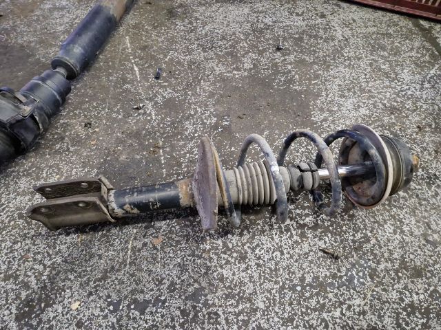 bontott DACIA LOGAN Jobb első Gólyaláb (Lengécsillapító, Rugó)