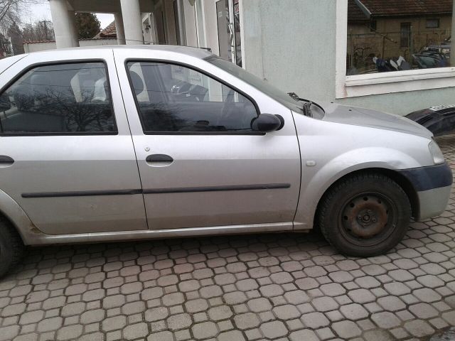 bontott DACIA LOGAN Jobb első Lengéscsillapító