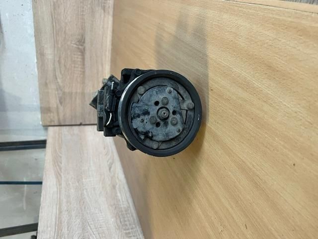 bontott DACIA LOGAN Klímakompresszor