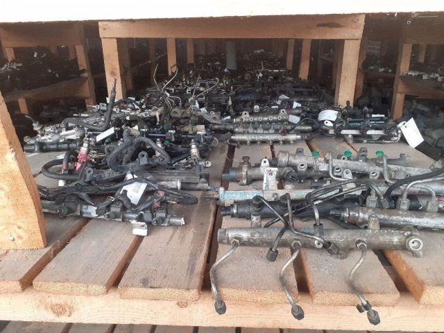 bontott DACIA LOGAN Közösnyomócső