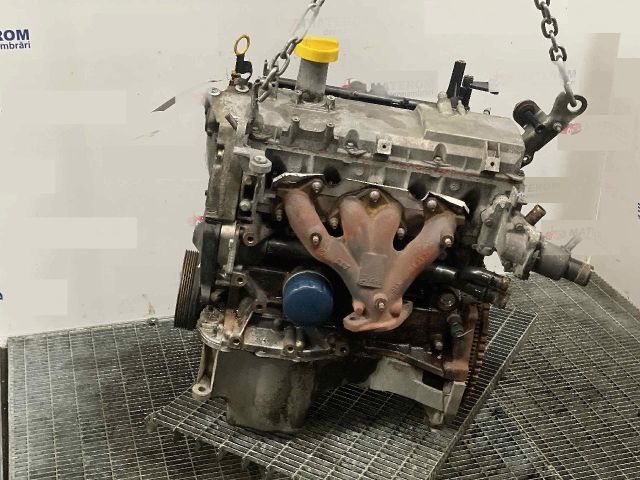 bontott DACIA LOGAN Motor (Fűzött blokk hengerfejjel)