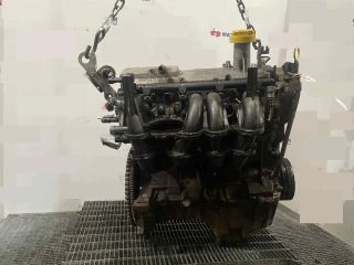 bontott DACIA LOGAN Motor (Fűzött blokk hengerfejjel)
