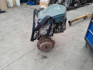 bontott DACIA LOGAN Motor (Fűzött blokk hengerfejjel)