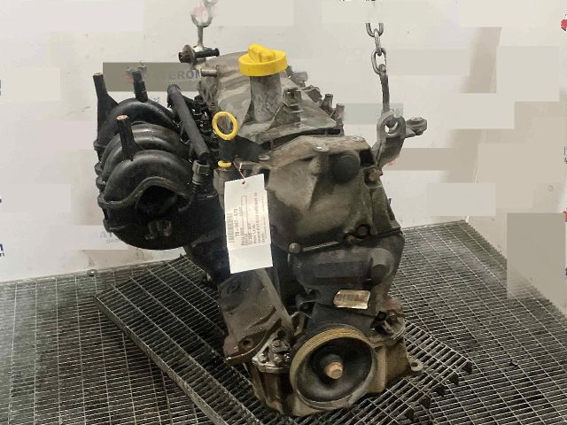 bontott DACIA LOGAN Motor (Fűzött blokk hengerfejjel)