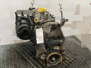 bontott DACIA LOGAN Motor (Fűzött blokk hengerfejjel)