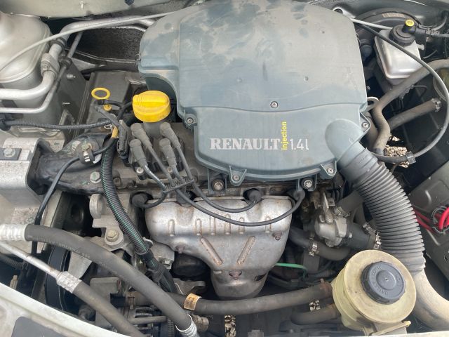 bontott DACIA LOGAN Motor (Fűzött blokk hengerfejjel)