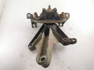 bontott DACIA LOGAN Motor Tartó Bak Bal