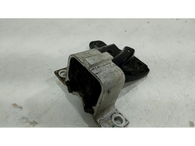 bontott DACIA LOGAN Motor Tartó Bak (Pozíciófüggetlen)