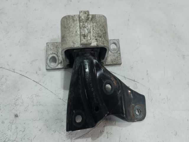 bontott DACIA LOGAN Motor Tartó Bak (Pozíciófüggetlen)