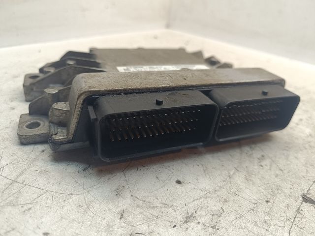 bontott DACIA LOGAN Motorvezérlő