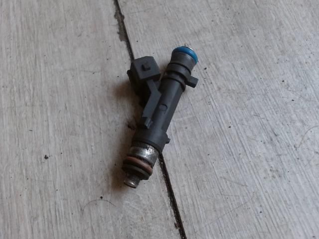 bontott DACIA LOGAN Porlasztó (1 db)