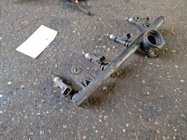 bontott DACIA LOGAN Porlasztó Sor / Híd