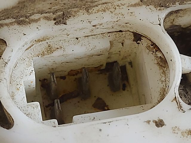 bontott DACIA LOGAN Üzemanyag Szivattyú