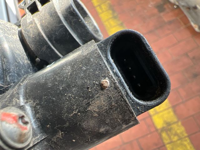 bontott DACIA LOGAN Fojtószelep (Mechanikus)