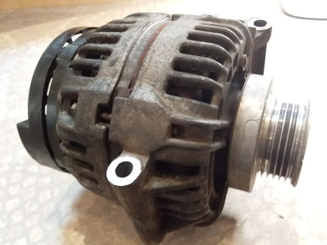 bontott DACIA LOGAN Generátor