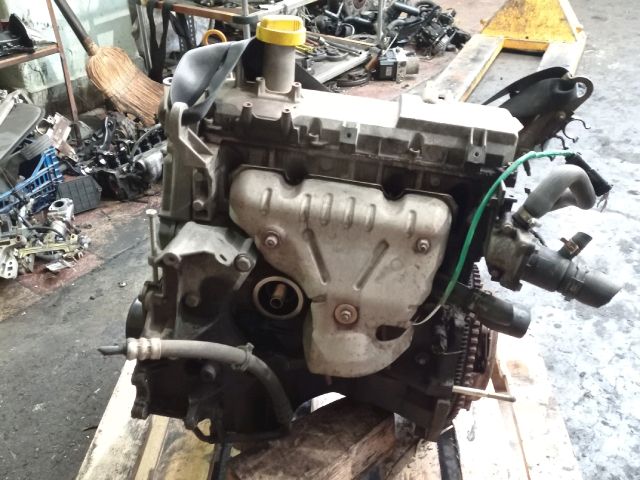 bontott DACIA LOGAN Hengerfej