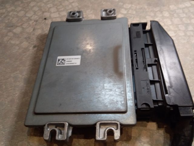 bontott DACIA LOGAN Motorvezérlő