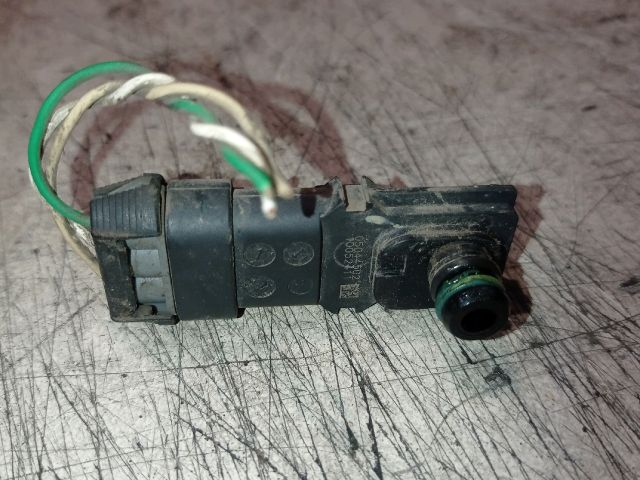 bontott DACIA LOGAN Szívócső Nyomásérzékelő