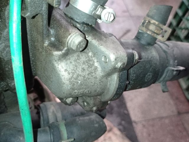 bontott DACIA LOGAN Termosztátház