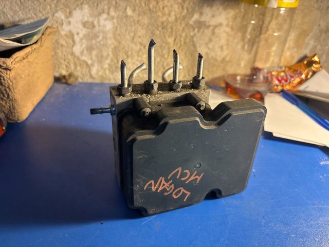 bontott DACIA LOGAN ABS Kocka