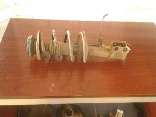 bontott DACIA LOGAN Bal első Gólyaláb (Lengécsillapító, Rugó)