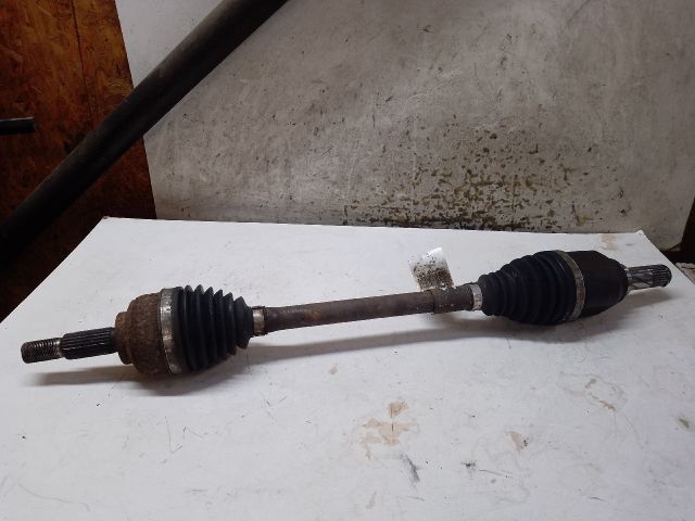 bontott DACIA LOGAN Bal Féltengely